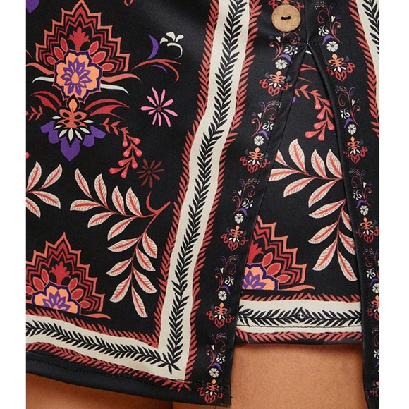 Plus Floral Print zipper Button Detail Mini Skirt - Picture 5 of 6